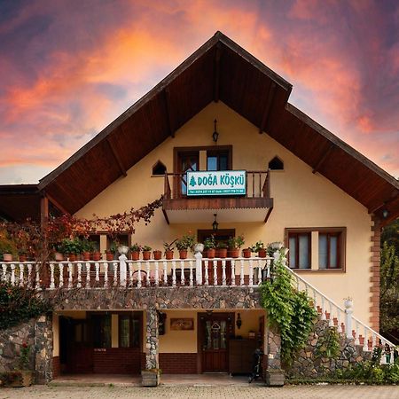 Abant Doga Koeskue Acomodação com café da manhã Bolu Exterior foto