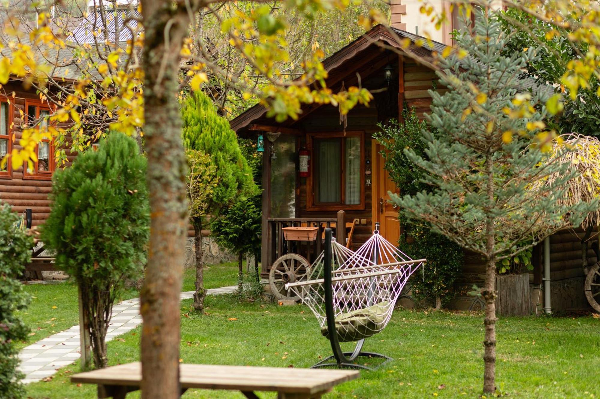 Abant Doga Koeskue Acomodação com café da manhã Bolu Exterior foto