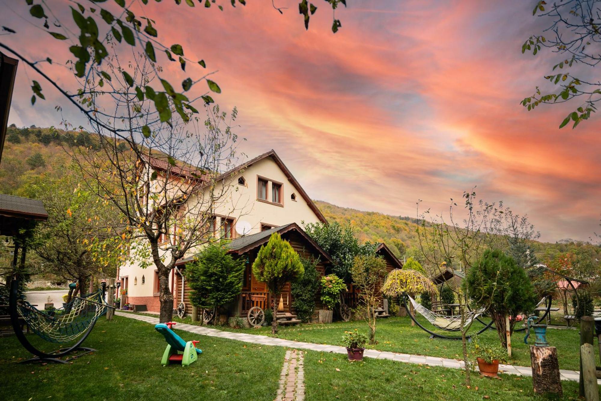 Abant Doga Koeskue Acomodação com café da manhã Bolu Exterior foto
