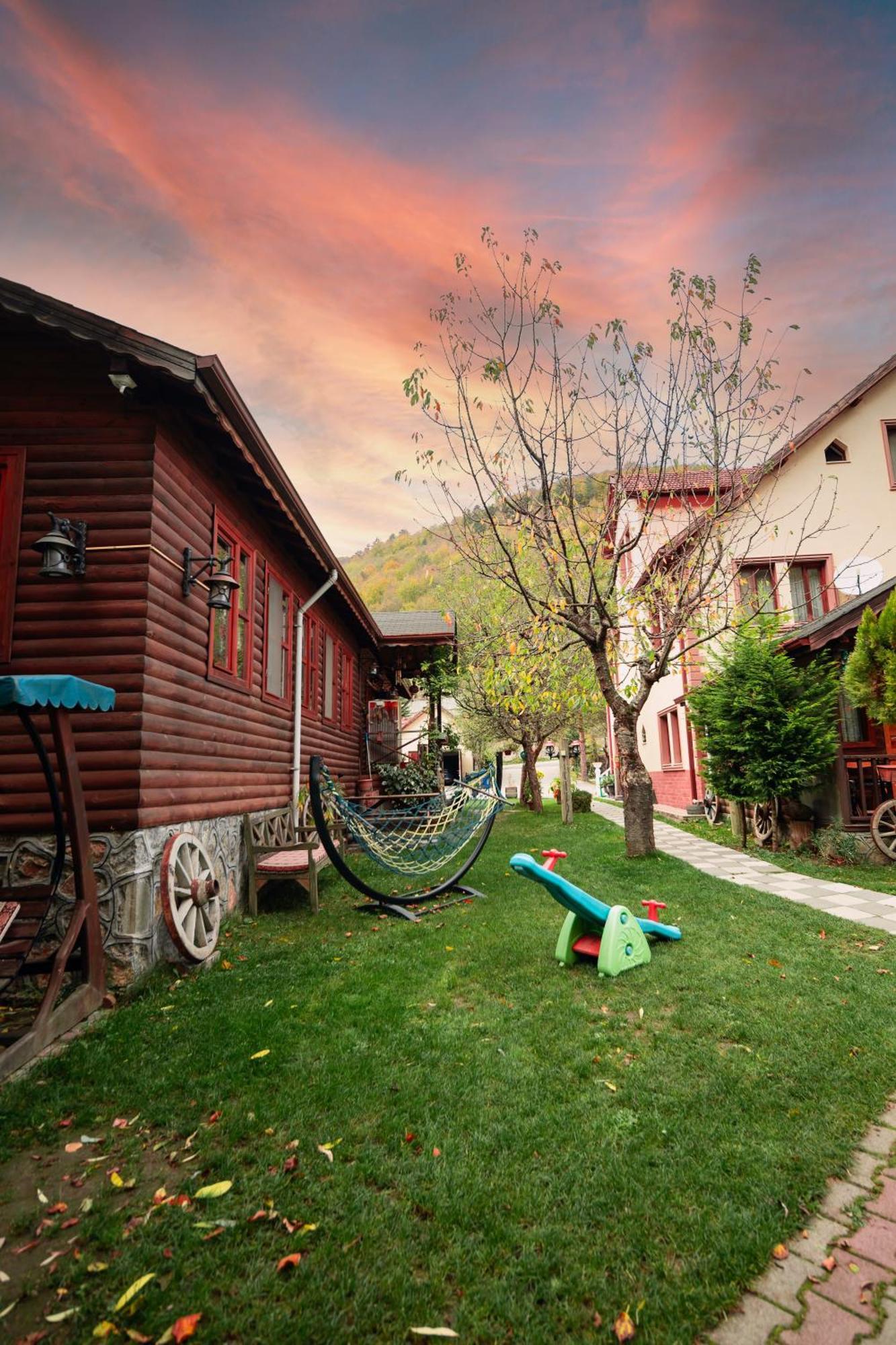 Abant Doga Koeskue Acomodação com café da manhã Bolu Exterior foto